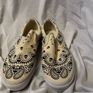 Mens black and white skull slip on shoes (different sizes!!)